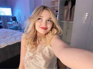 Chat video erotic AmelyaJeff