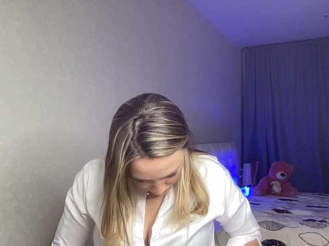 Capturi de ecran de difuzare AmyAirKiss