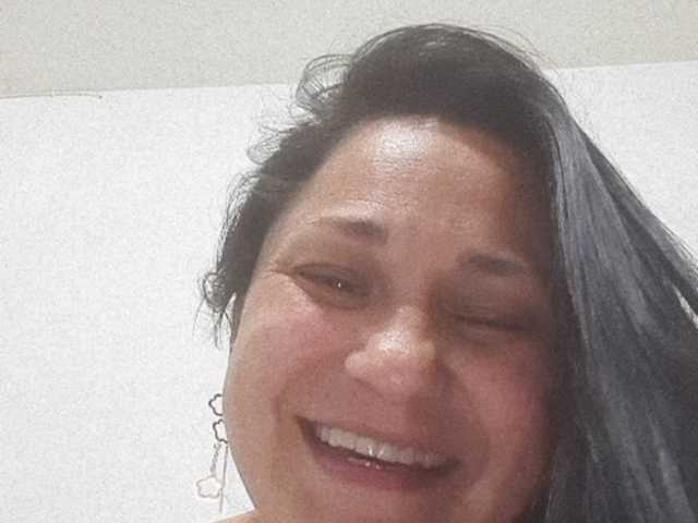 Capturi de ecran de difuzare AmyAyrton