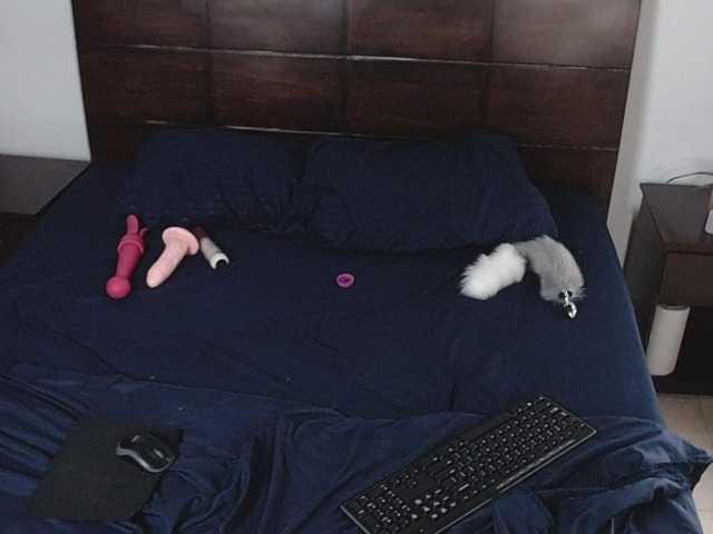 Capturi de ecran de difuzare AmyMoon