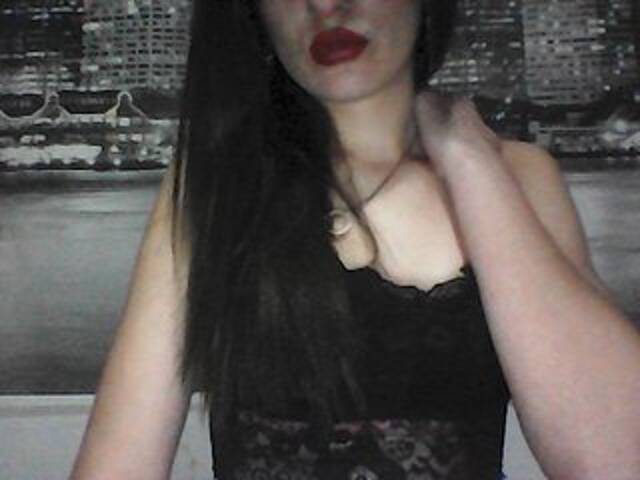 Capturi de ecran de difuzare AnaSSteishaa