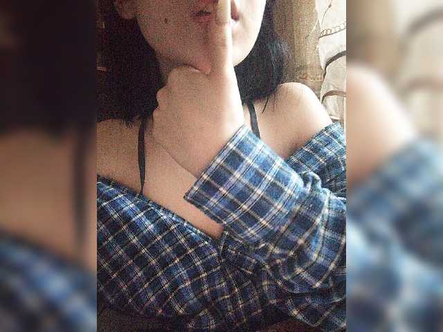 Capturi de ecran de difuzare AndAtHome