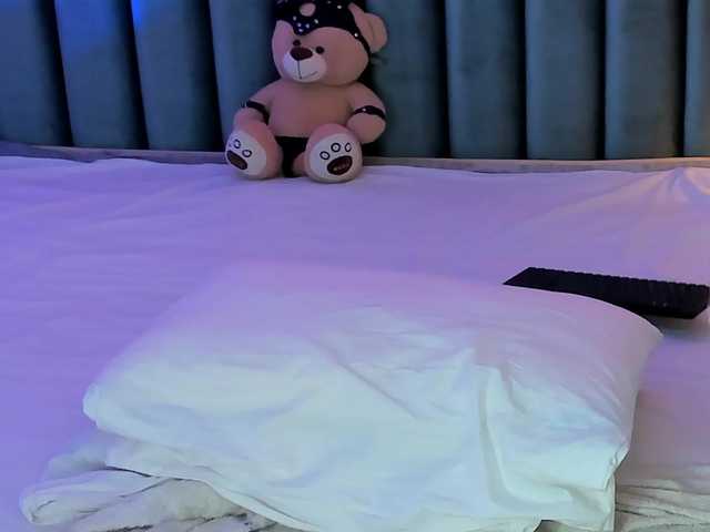 Capturi de ecran de difuzare AndreaBass