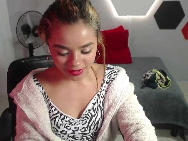 Capturi de ecran de difuzare andreapink87