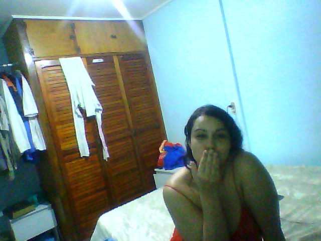 Capturi de ecran de difuzare Andreinaswith