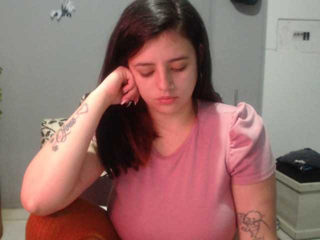 Capturi de ecran de difuzare angelaasm