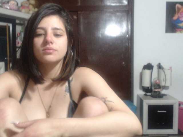 Capturi de ecran de difuzare angelaasm