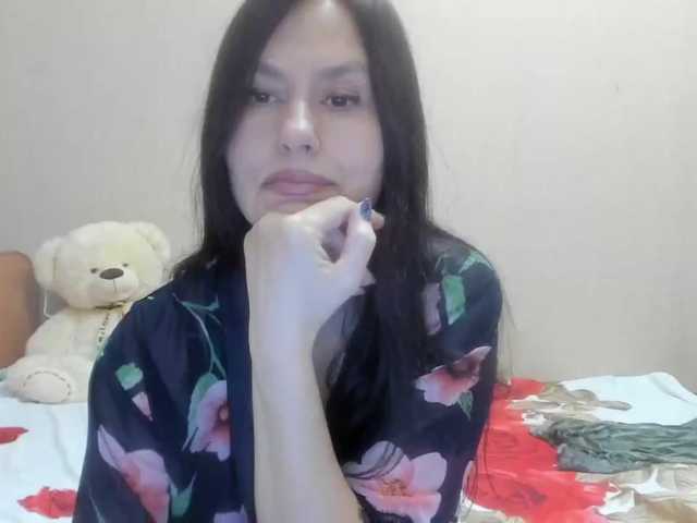 Capturi de ecran de difuzare ANGELALADI