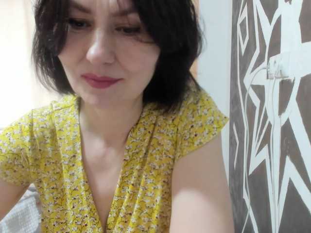 Capturi de ecran de difuzare ANGELALADI