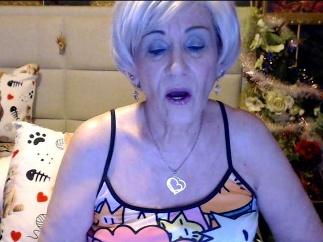 Fotografii ANGELGRANNY welcom guys..pm..50 tk..pussy or ass..100..tits or feet..50..let s have fun