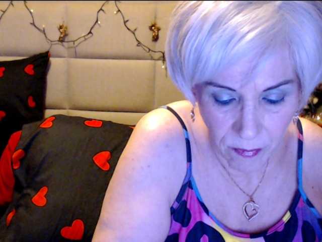 Fotografii ANGELGRANNY welcom guys..pm..50 tk..pussy or ass..100..tits or feet..50..let s have fun