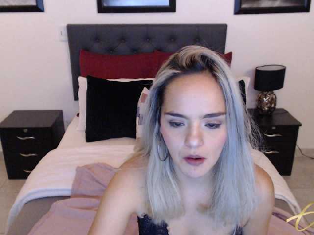 Capturi de ecran de difuzare angelinagloss