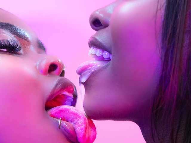 Fotografie a profilului angelineYasminlove