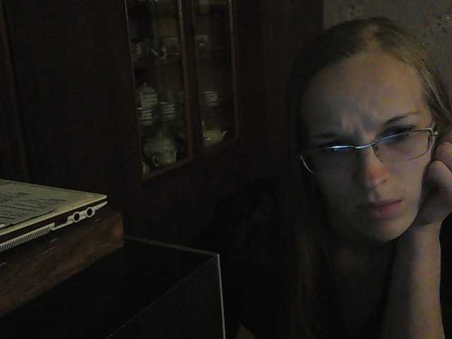 Capturi de ecran de difuzare Angelpussy1