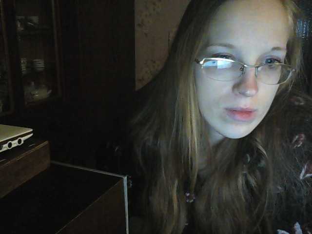 Capturi de ecran de difuzare Angelpussy1