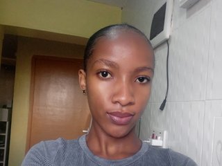 Chat video erotic Angydoll