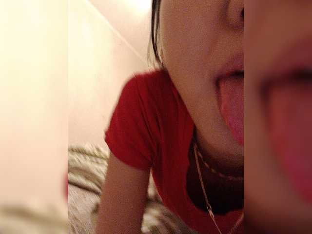 Capturi de ecran de difuzare Your_Love