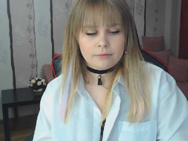 Capturi de ecran de difuzare Anika-fox