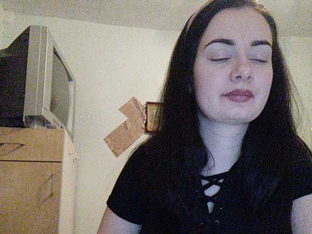 Capturi de ecran de difuzare AnitAbuuM