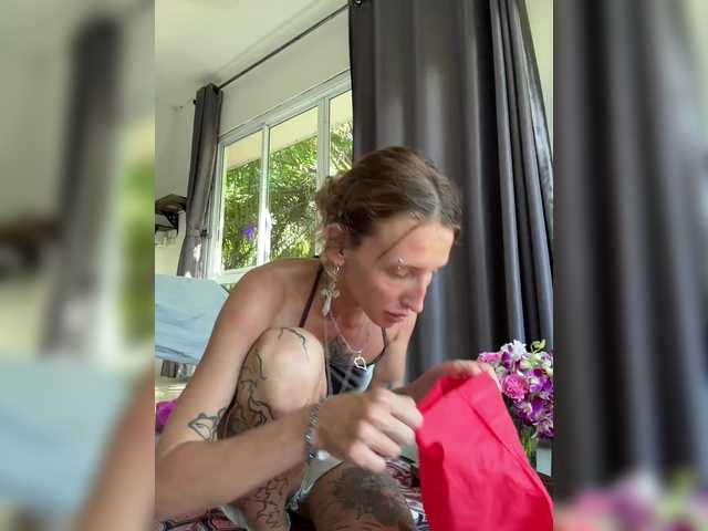 Capturi de ecran de difuzare Anna-Maria