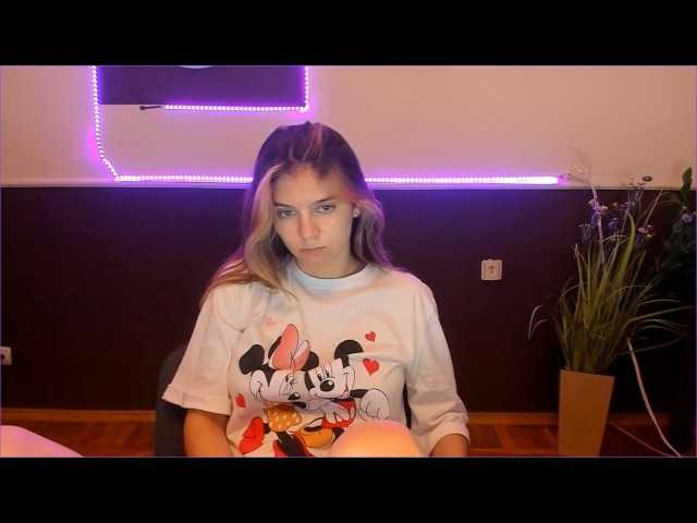 Capturi de ecran de difuzare Alishasweet02