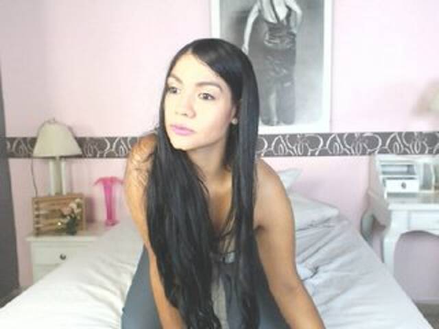 Capturi de ecran de difuzare anna-stone