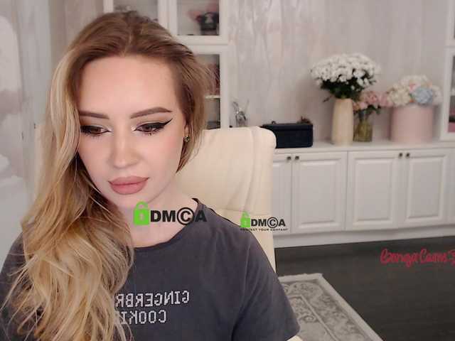Capturi de ecran de difuzare AnnaPoppy