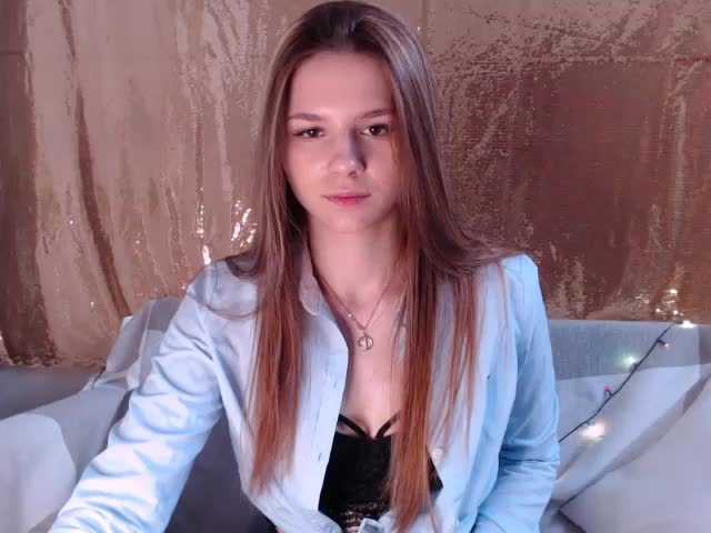 Capturi de ecran de difuzare AnnaFox1