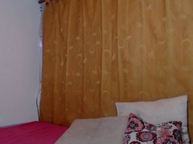 Capturi de ecran de difuzare annaishalatin