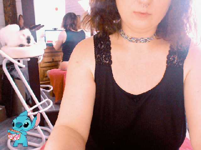 Capturi de ecran de difuzare AnnaMint