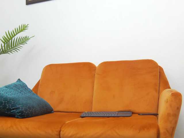 Capturi de ecran de difuzare annamontrix