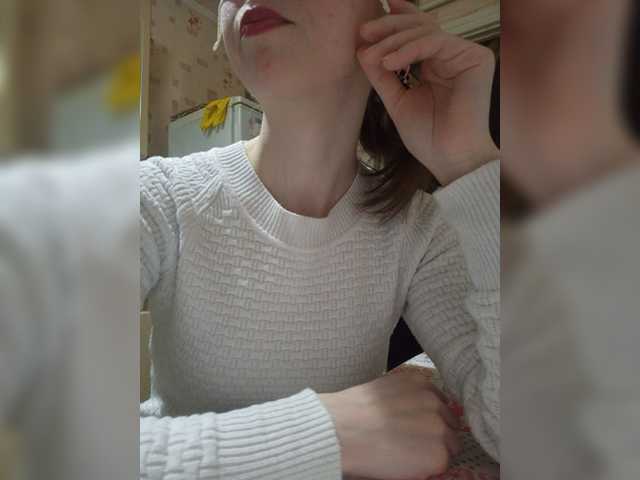 Capturi de ecran de difuzare AnnaQueen