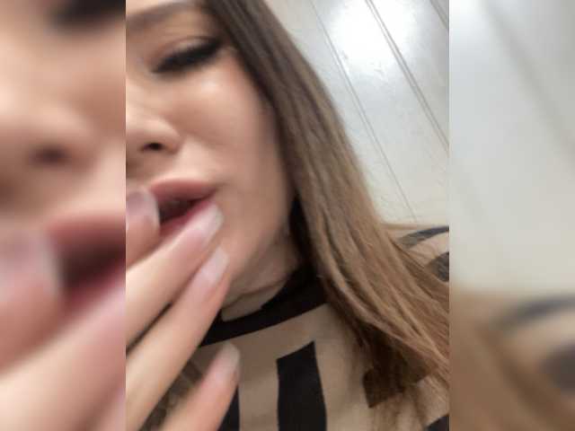 Capturi de ecran de difuzare L0uisVuitton