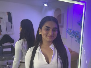 Chat video erotic Annie-larsen