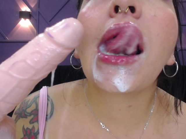 Fotografii Anniieose i want have a big orgasm, do you want help me? #spit #latina #smoke #tattoo #braces #feet #new