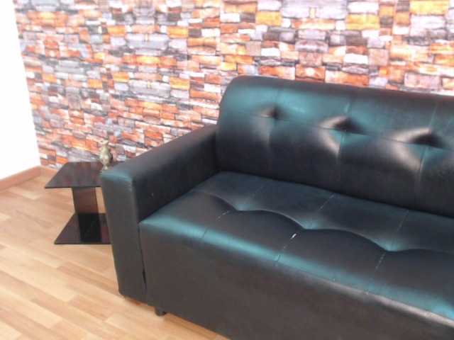 Capturi de ecran de difuzare anthonella-1