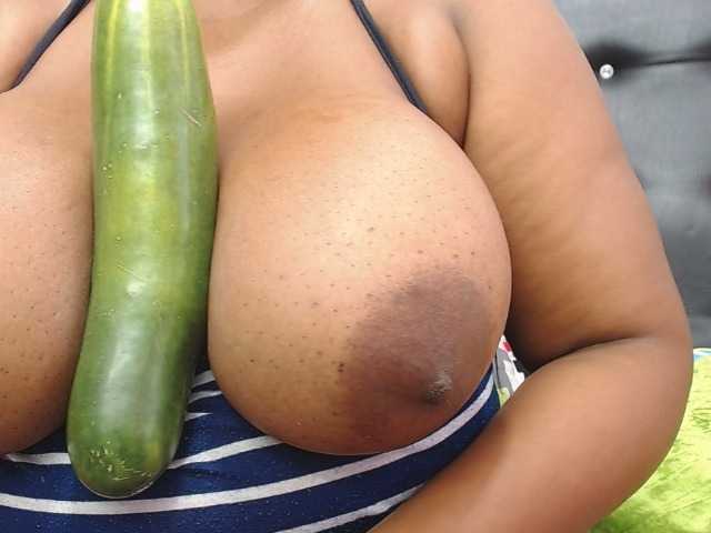 Fotografii antonelax #ass #pussy #lush #domi #squirt #fetish #anal deep cucumber #tokenkeno