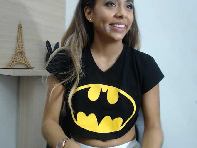 Capturi de ecran de difuzare Antonellaa