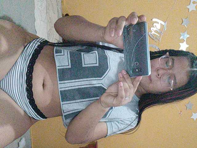 Capturi de ecran de difuzare AntoniaCole