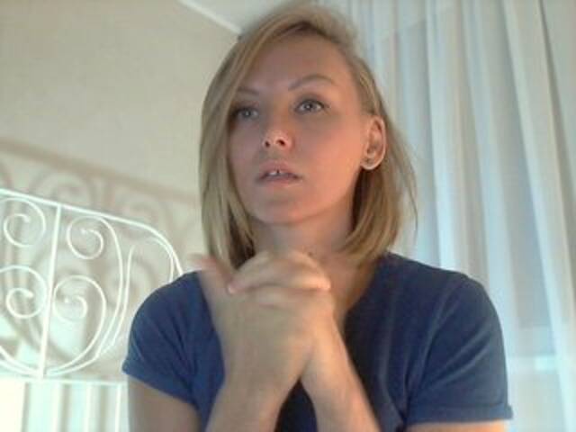 Capturi de ecran de difuzare LeppieXXX