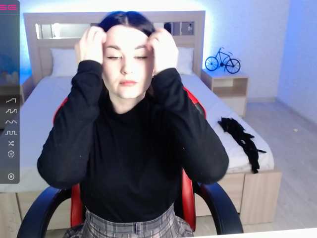 Capturi de ecran de difuzare anya-lady