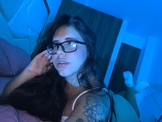 Chat video erotic April-sc