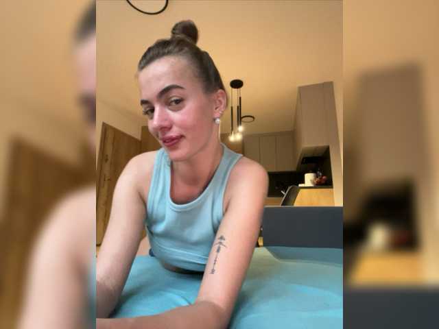 Capturi de ecran de difuzare ArinaLove77