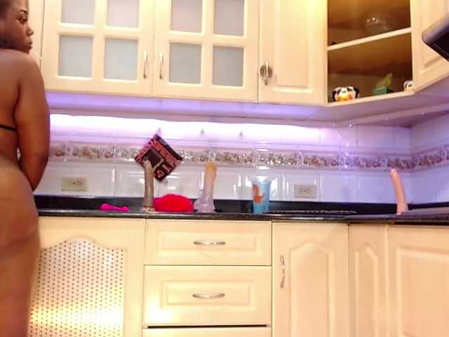 Capturi de ecran de difuzare AshanttiGate