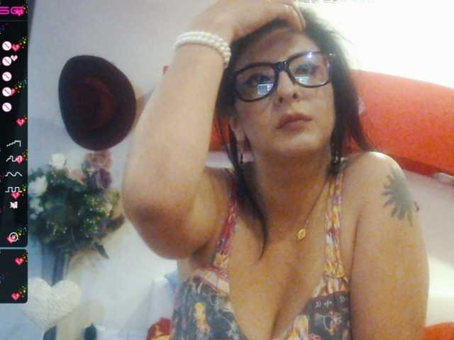 Fotografii ALINA___ HELLO GUYS!!!Help for buy new lush lovense/naked999/ass200/hole ass250/boobs100/pussy300/dance150/make me weet and happy