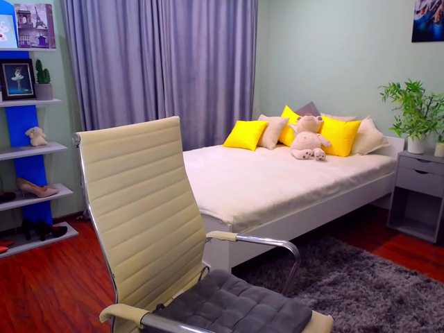 Capturi de ecran de difuzare ExcessOfFeel