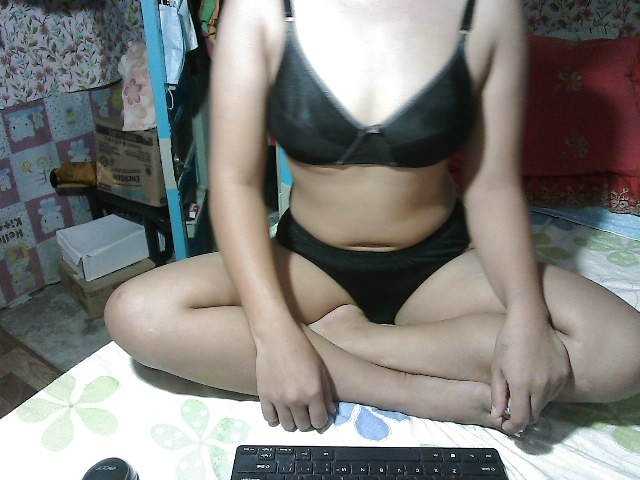 Capturi de ecran de difuzare AsianHorny18