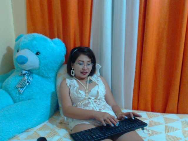 Capturi de ecran de difuzare asiansusan