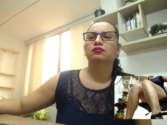 Fotografii Atennas Hot secretary wanting to play without noise his boss is near