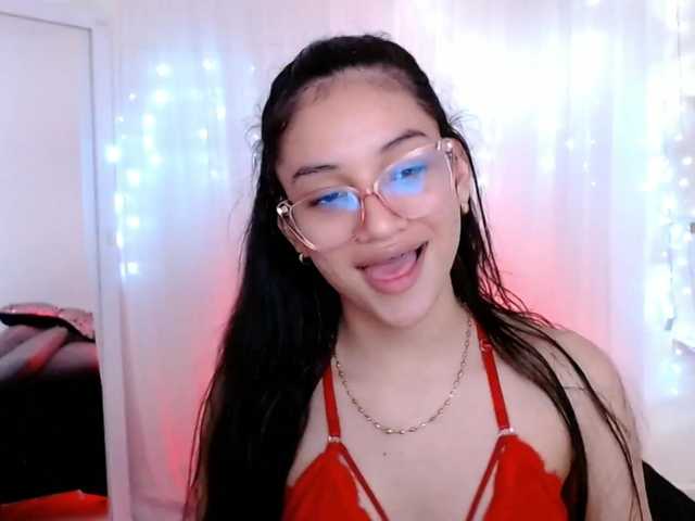 Fotografii Aurora-walker Hii guys , Be welcome. want to play with me?❤ Goal = Show tits and oil ❤